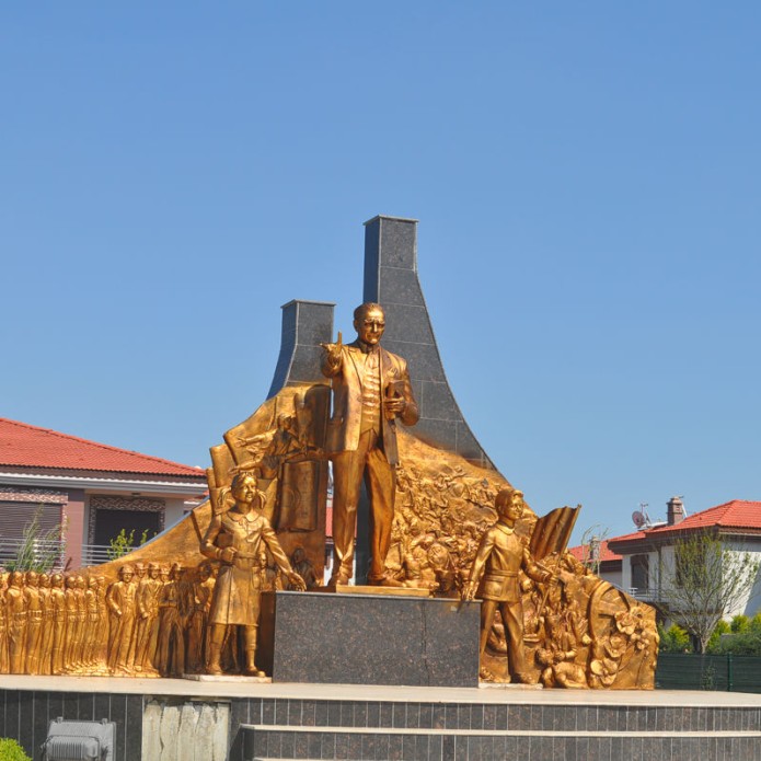 Sasalı Atatürk Anıtı