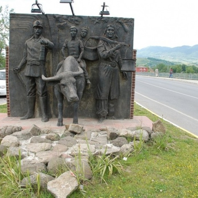 Çaycuma Şehir Giriş Anıtı